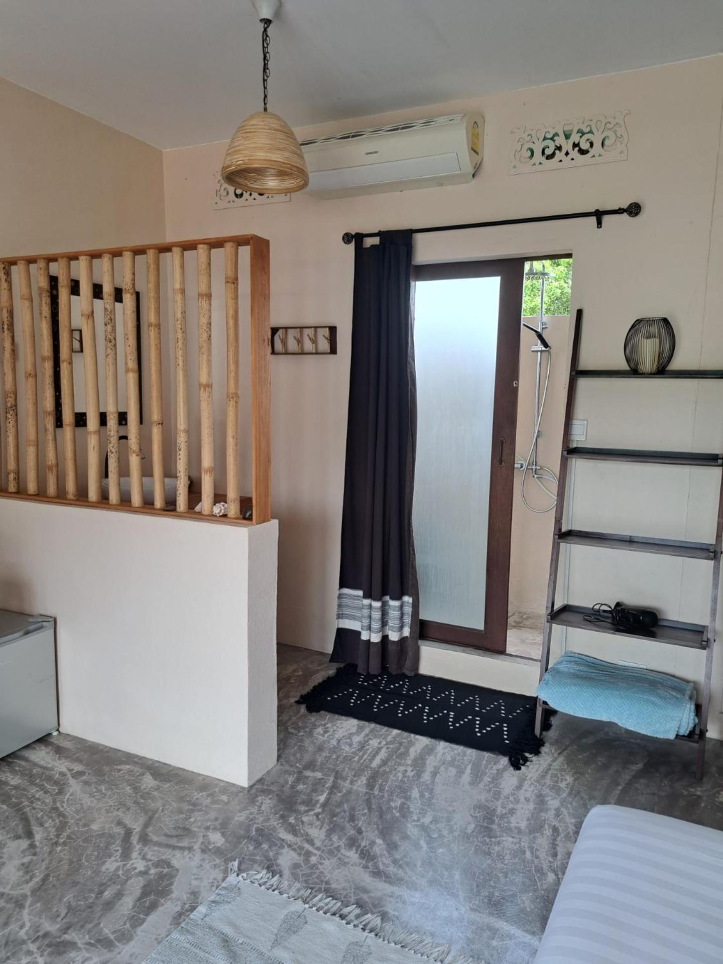Laura Guest House-Adult Only- Hua Thanon  Exterior foto
