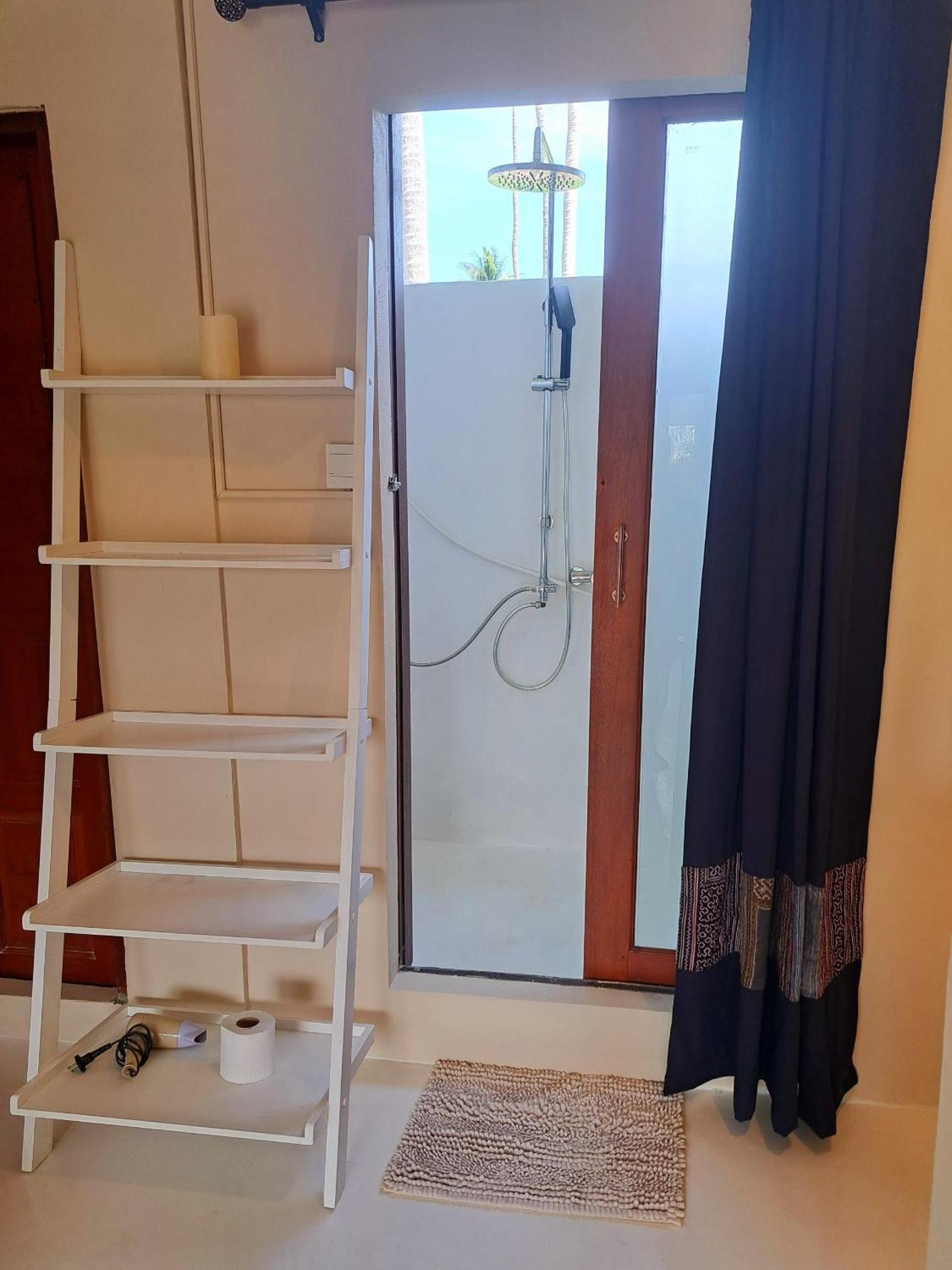 Laura Guest House-Adult Only- Hua Thanon  Exterior foto